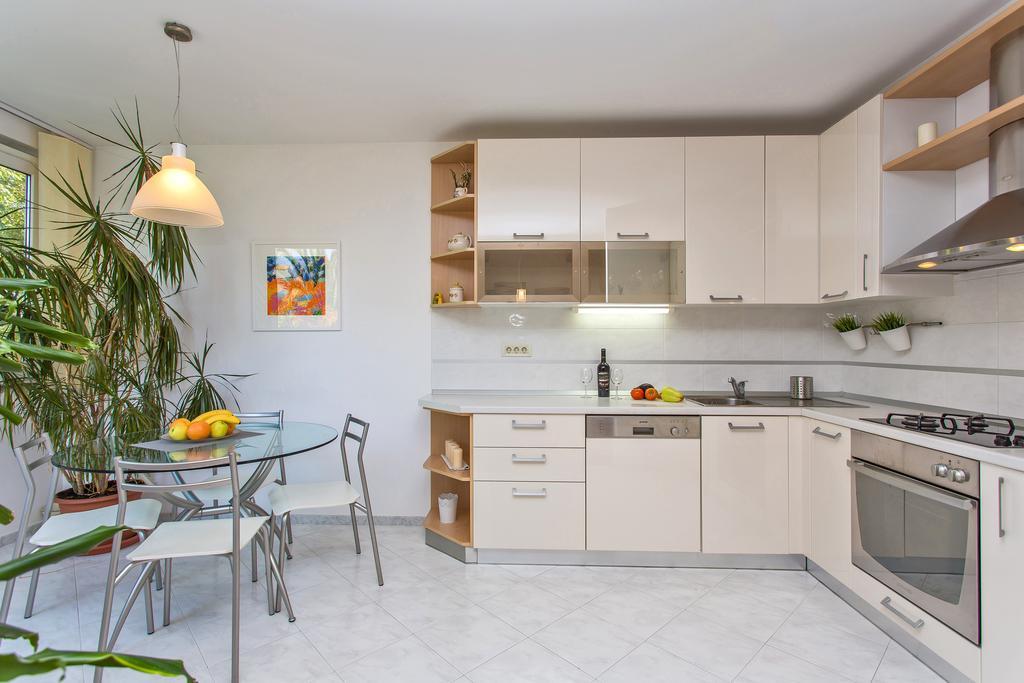 Comfortable Apartment Laura Lapad With Garage 두브로브니크 외부 사진